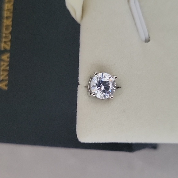 Anna Zuckerman white gold 2 carat studs - Picture 3 of 4